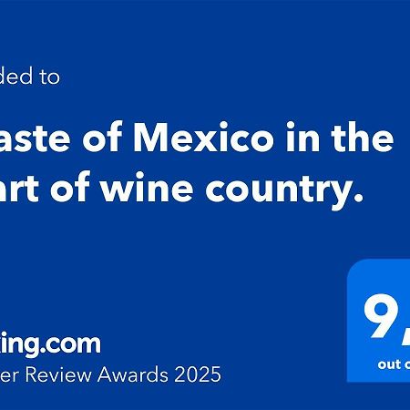 A Taste Of Mexico In The Heart Of Wine Country. Apartment Peachland Luaran gambar