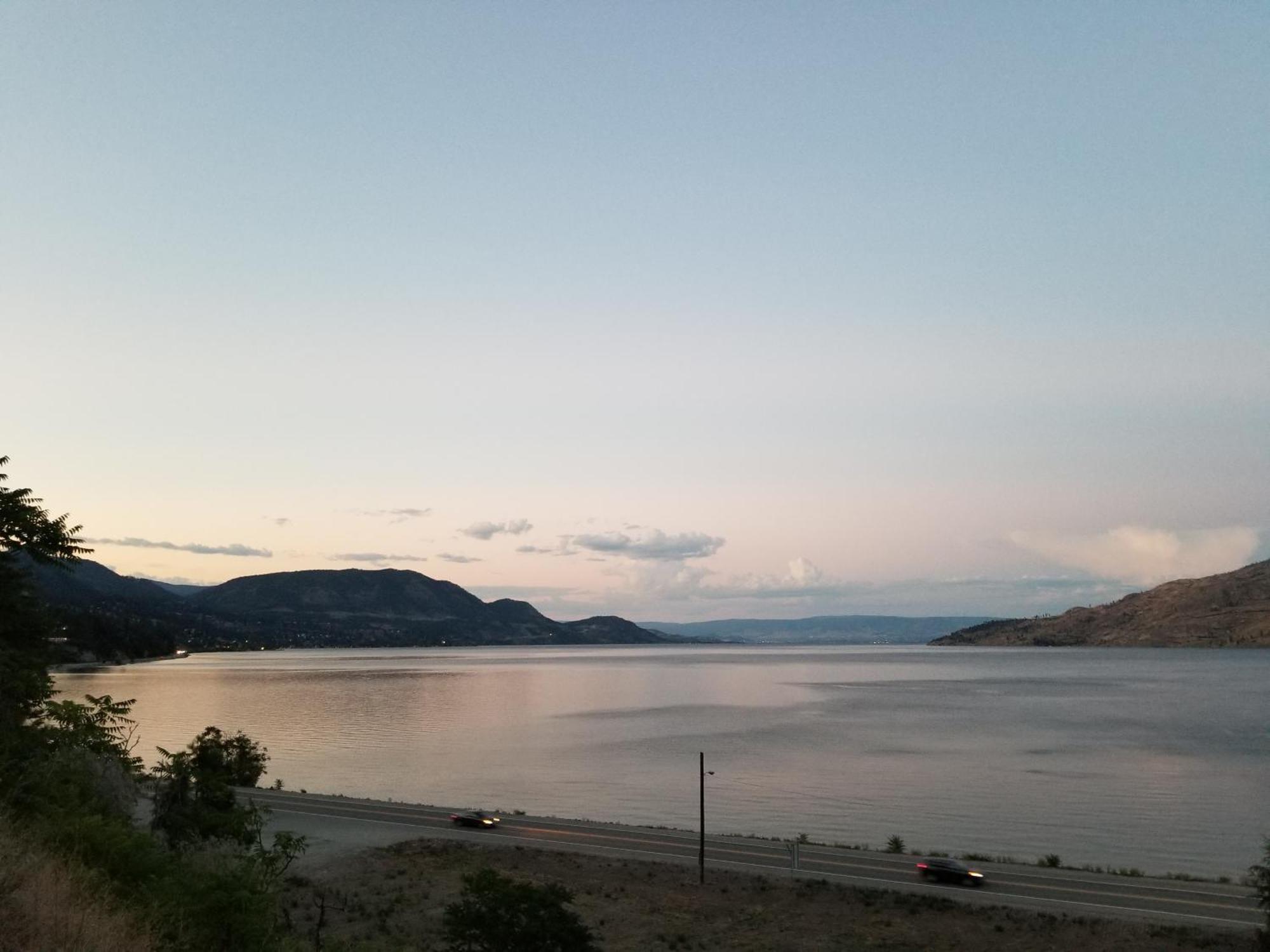 A Taste Of Mexico In The Heart Of Wine Country. Apartment Peachland Luaran gambar